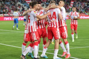Zvezda slavi titulu, a Pazar bod na "Marakani"!